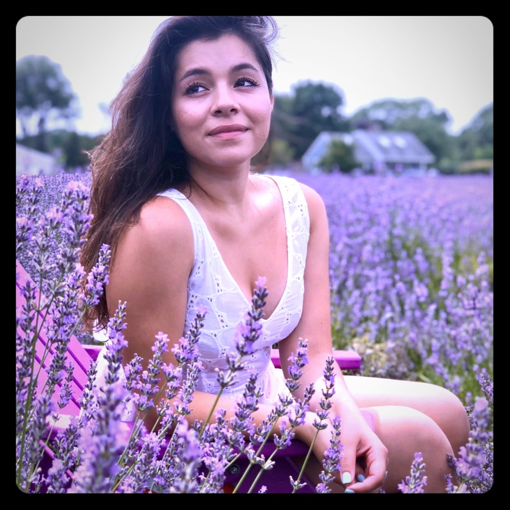 Meet your Posher, Kassandra